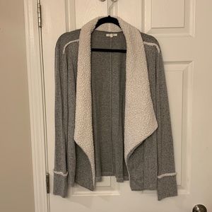 Maurice’s - L - grey Sherpa open cardigan